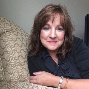 Meet your Posher, Debi